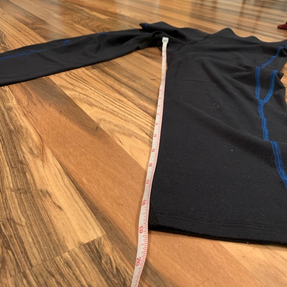 Under Armour - Compression Heat Gear Capris - Picture 3 of 7